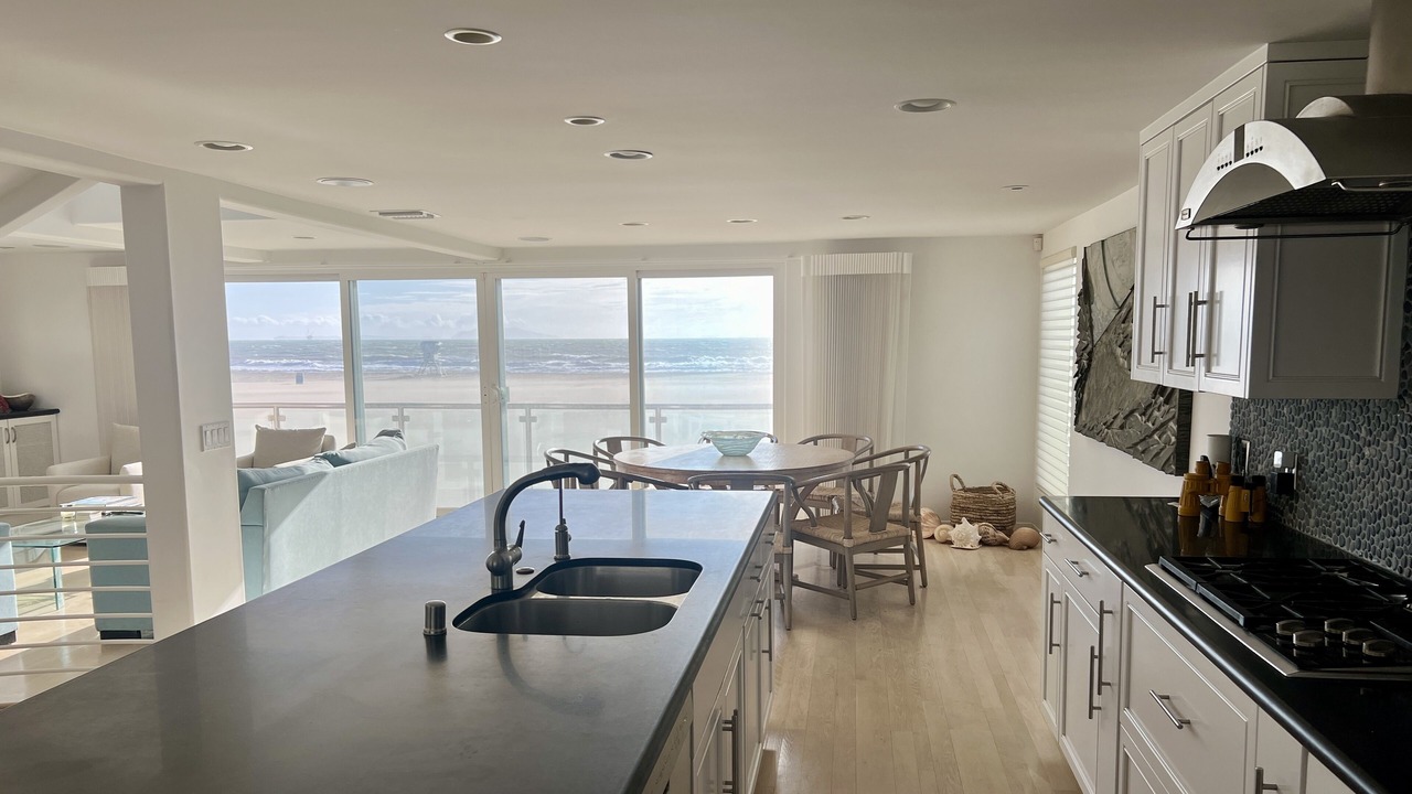 Photo of Patio Balcony in Hollywood Beach