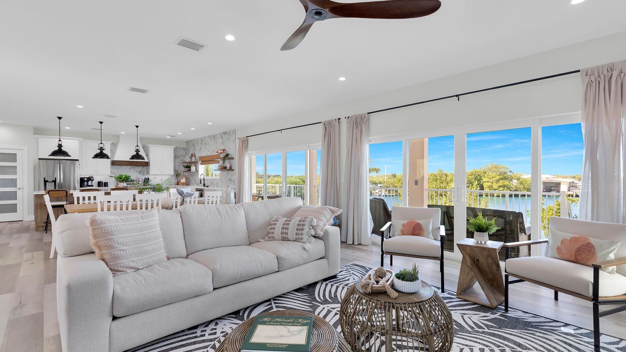 Photo of Livingroom in Marathon