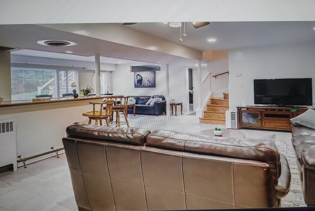 Photo of Livingroom in Hillandale