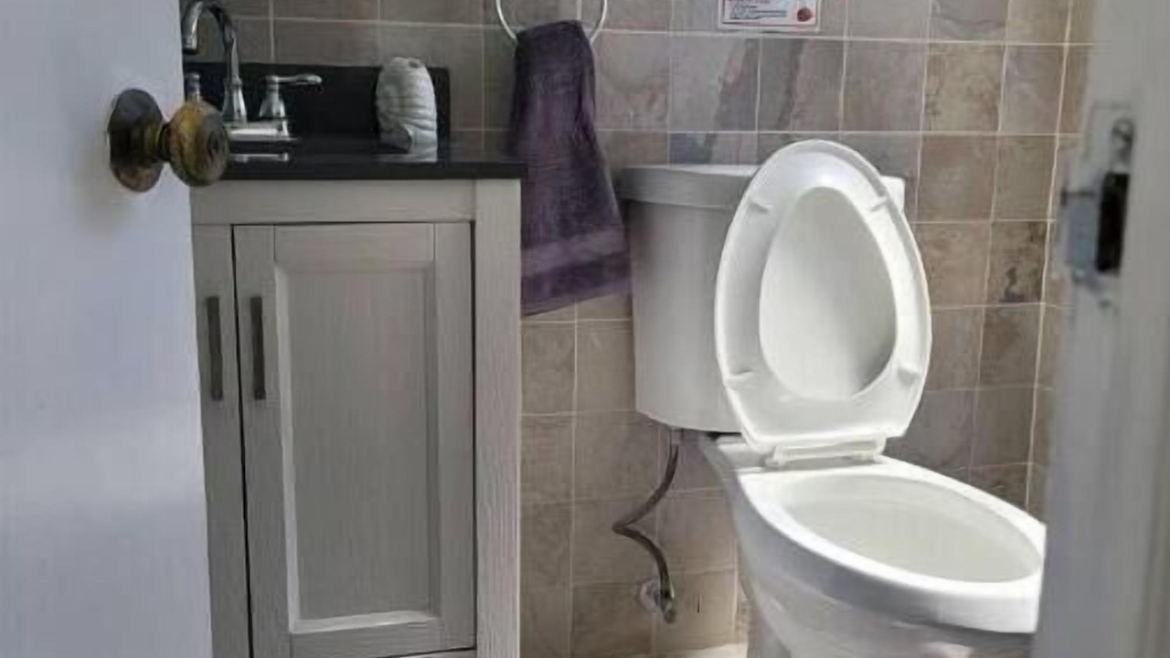 Photo of Bathroom in Hillandale