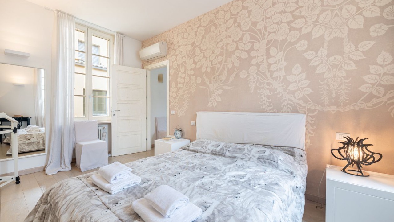 Photo of Bedroom in Parma City Centre