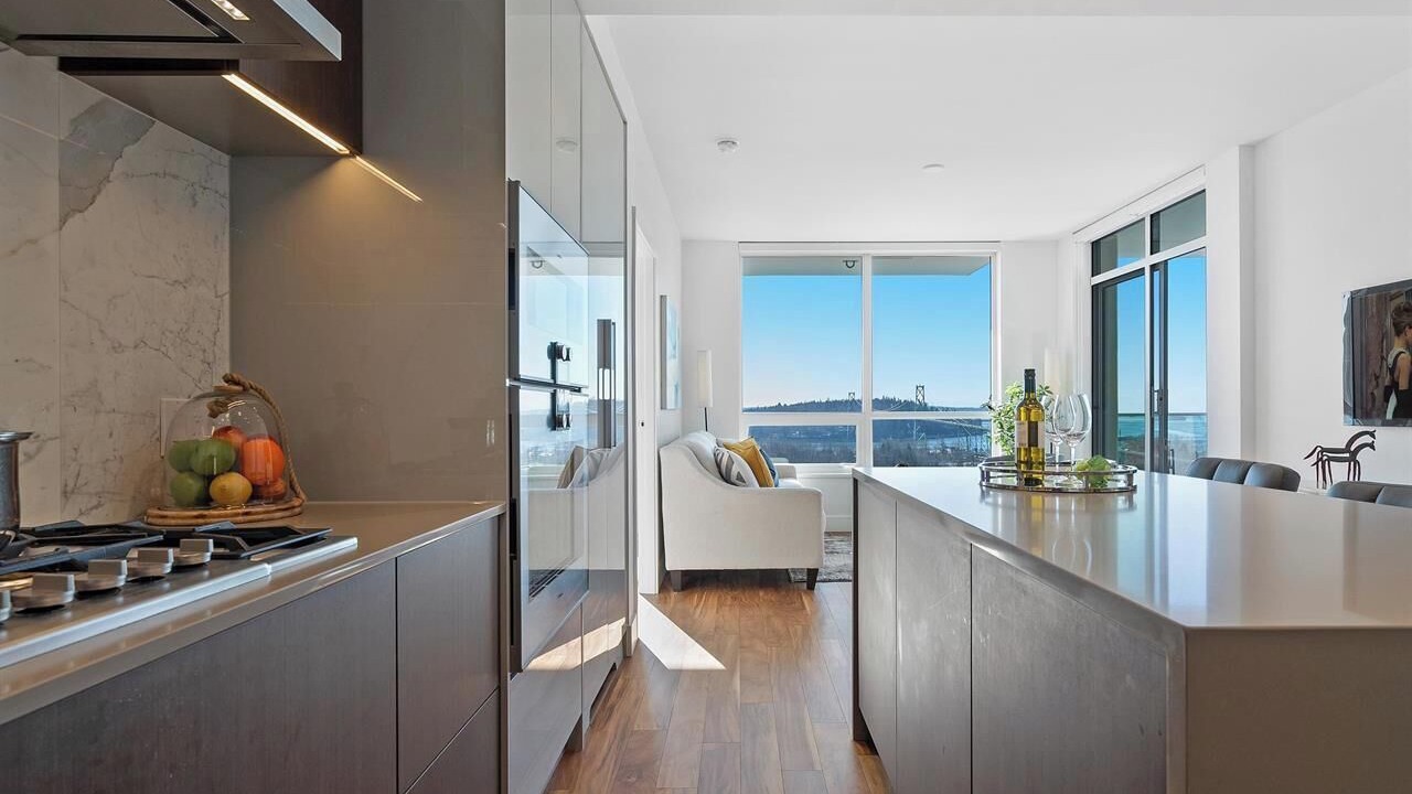 Photo of Kitchen in District of North Vancouver