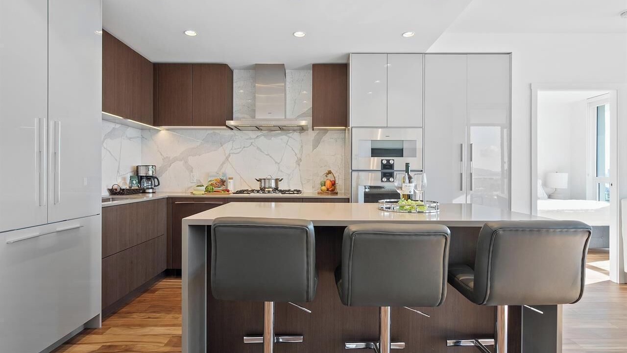 Photo of Kitchen in District of North Vancouver