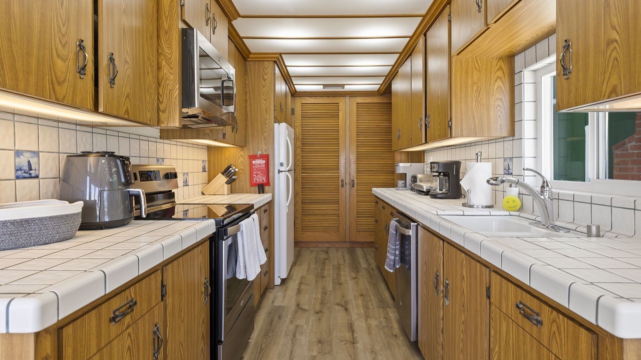 Photo of Kitchen in Faria Beach