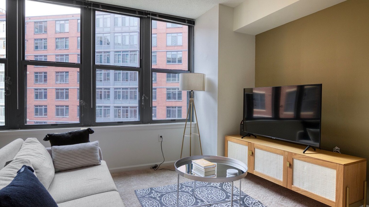 Photo of Livingroom in Navy Yard
