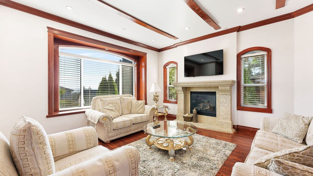 Photo of Livingroom in Fraserview