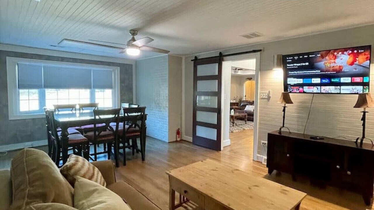 Photo of Livingroom in Winston - Salem