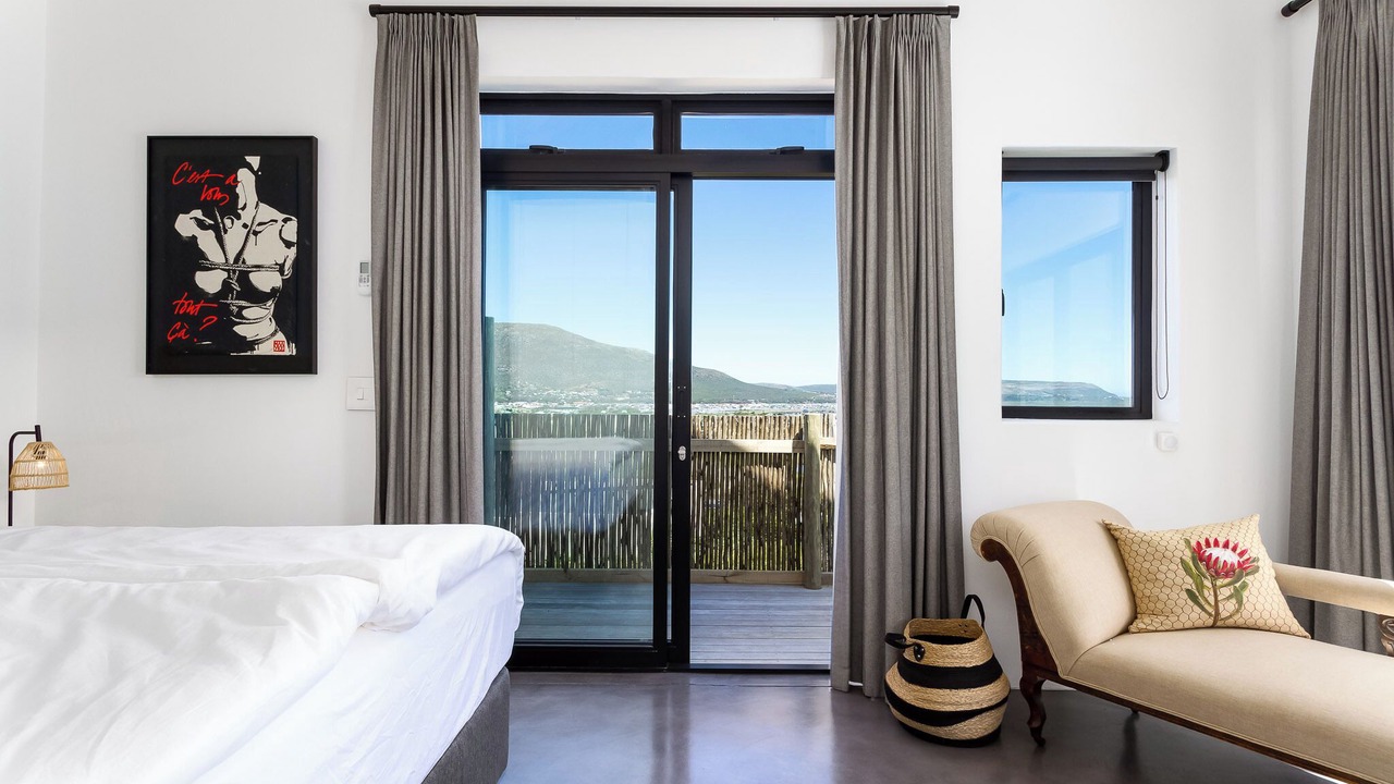 Photo of Bedroom in Noordhoek