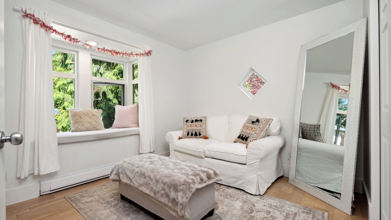 Photo of Livingroom in Canyon Heights