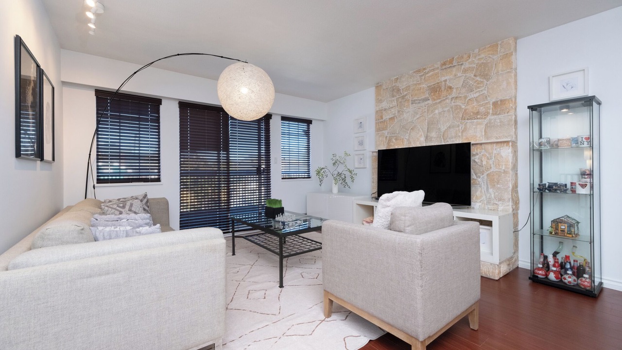 Photo of Livingroom in Grandview-Woodland