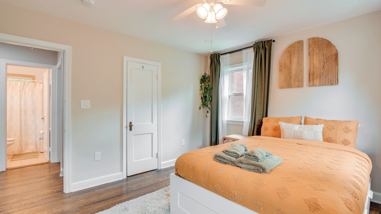 Photo of Bedroom in Takoma Park