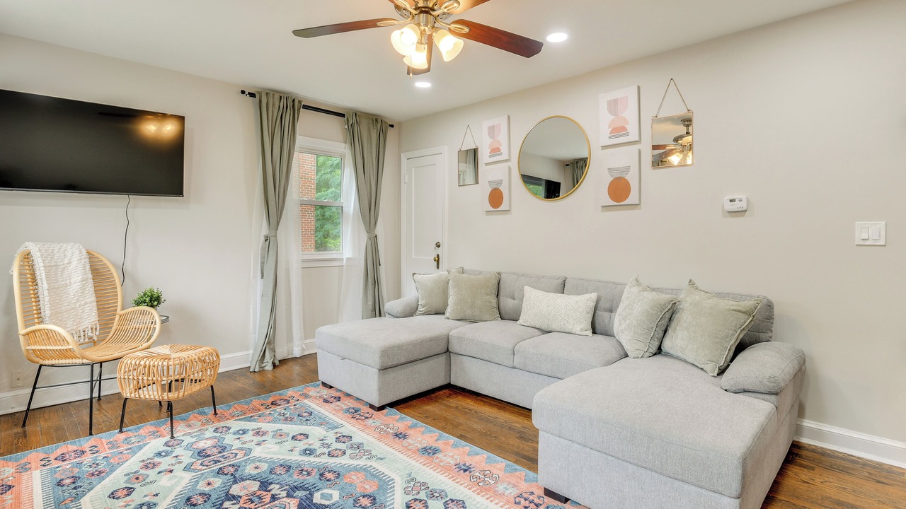 Photo of Bedroom in Takoma Park