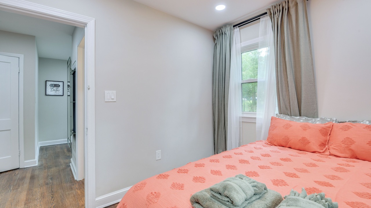Photo of Bedroom in Takoma Park