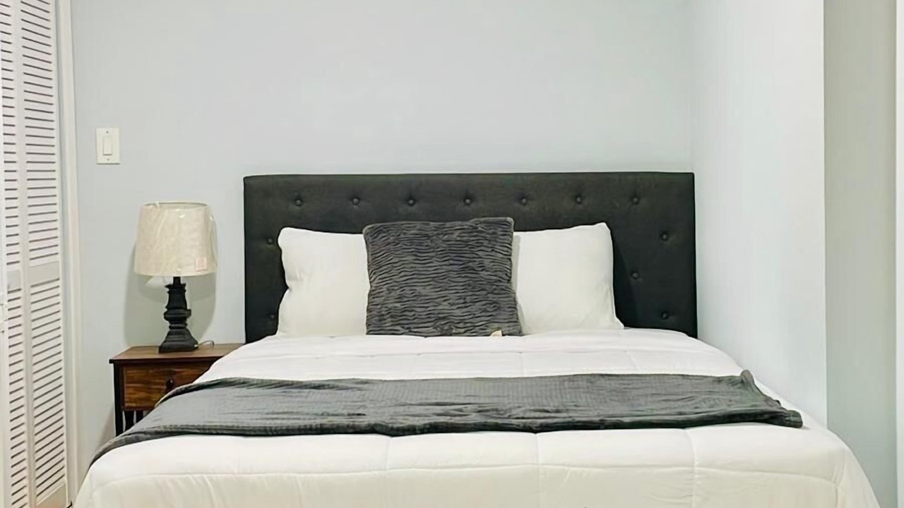 Photo of Bedroom in Laurel