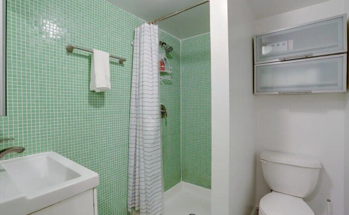 Photo of Bathroom in U Street Corridor