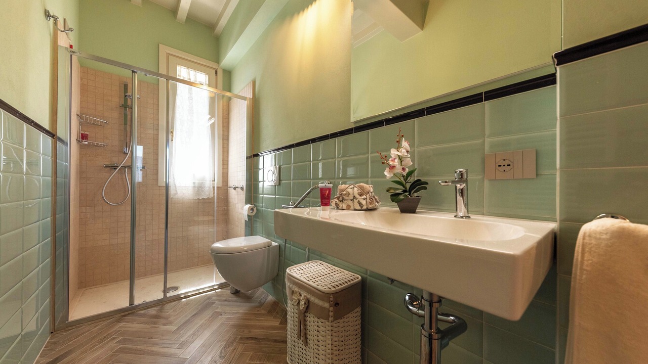 Photo of Bathroom in Palaia