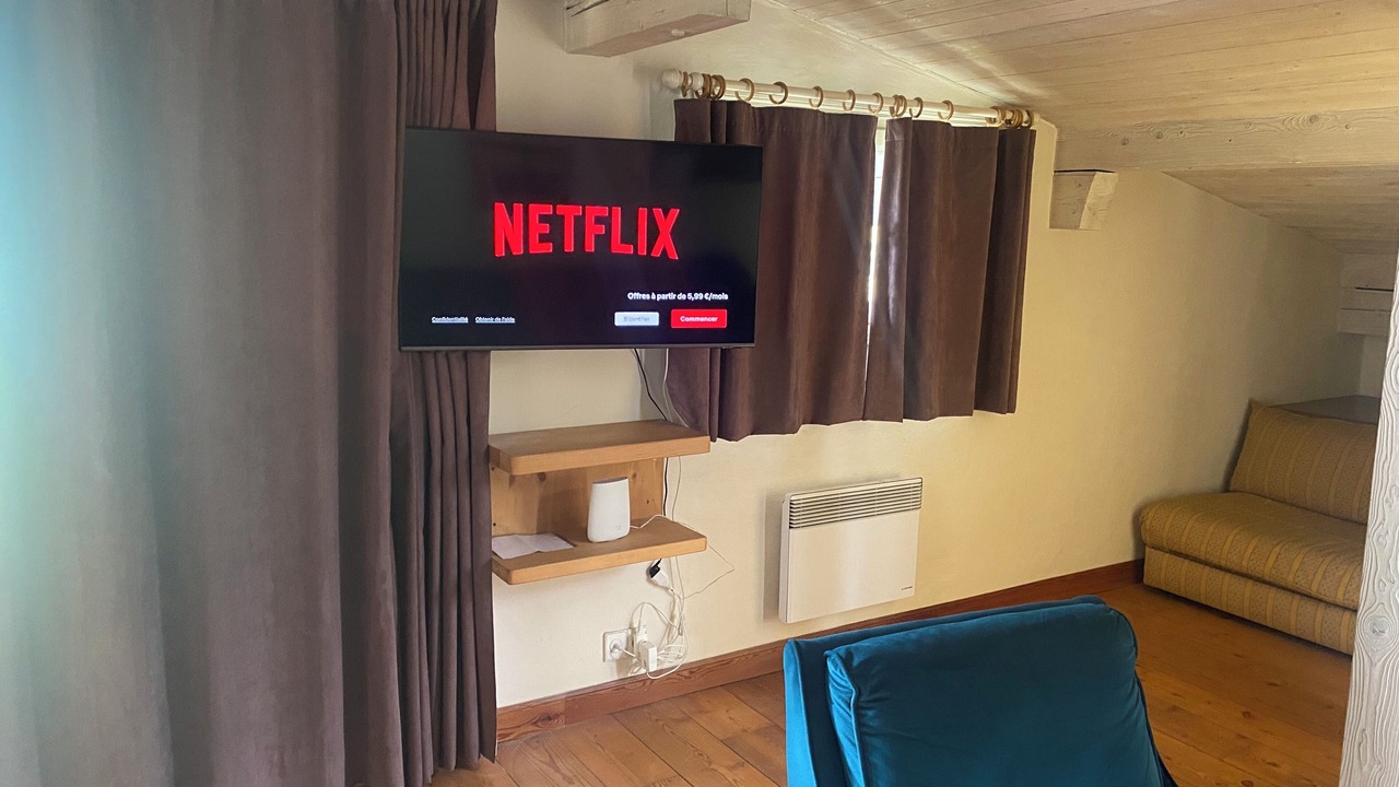 Photo of Livingroom in Demi-Quartier