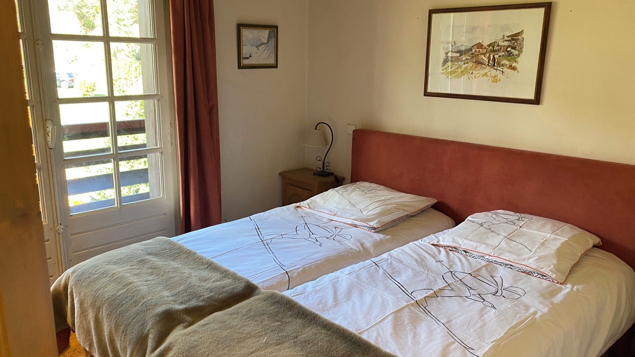 Photo of Bedroom in Demi-Quartier