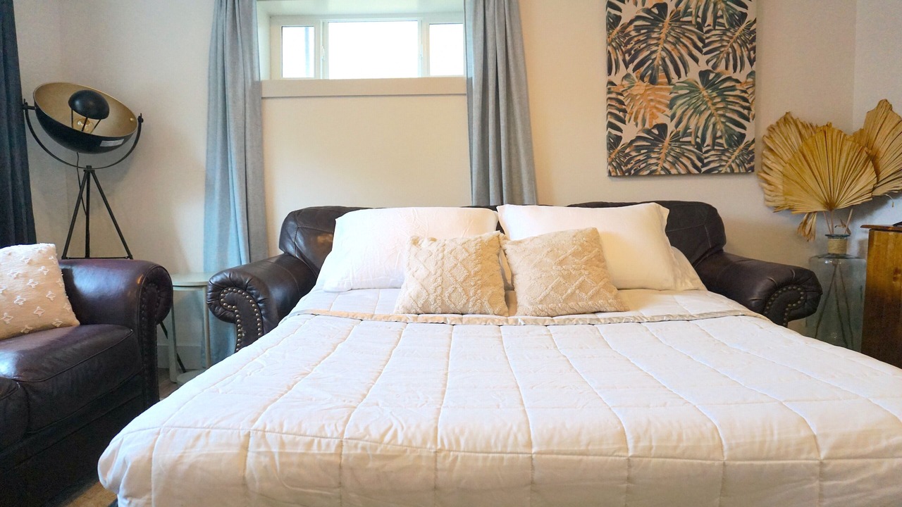 Photo of Bedroom in Okanagan-Similkameen