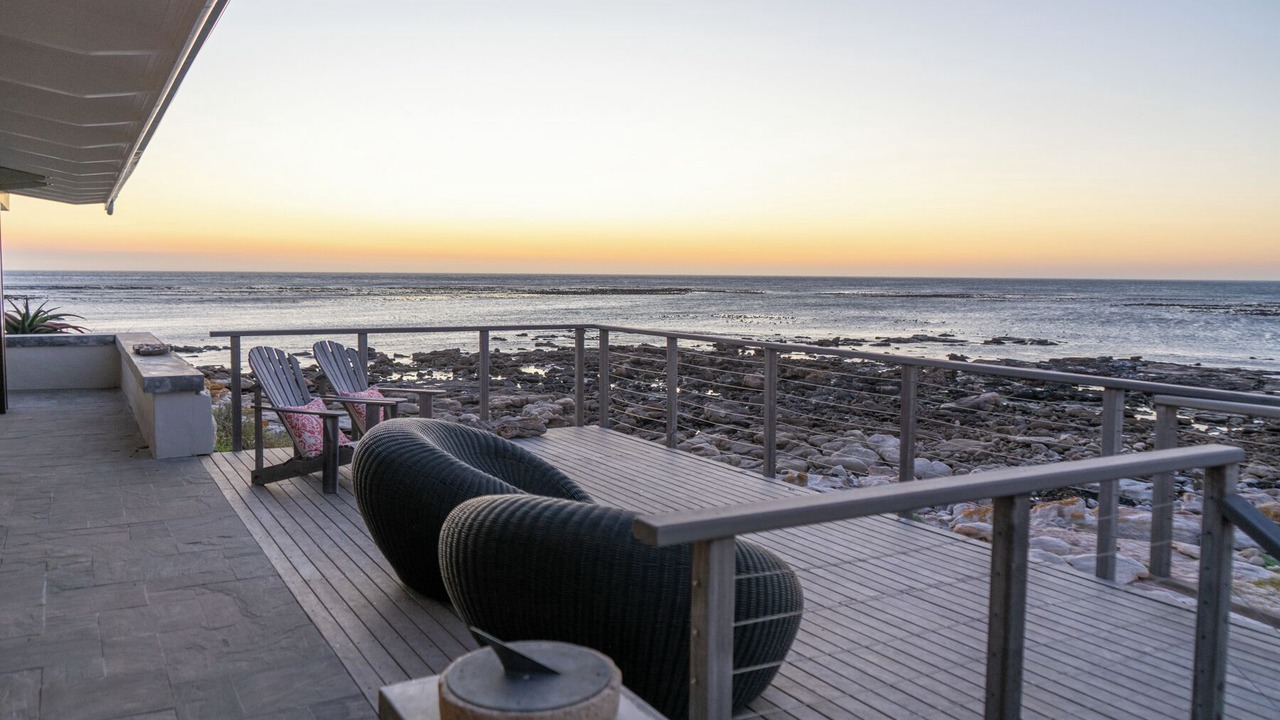Photo of Patio Balcony in Noordhoek