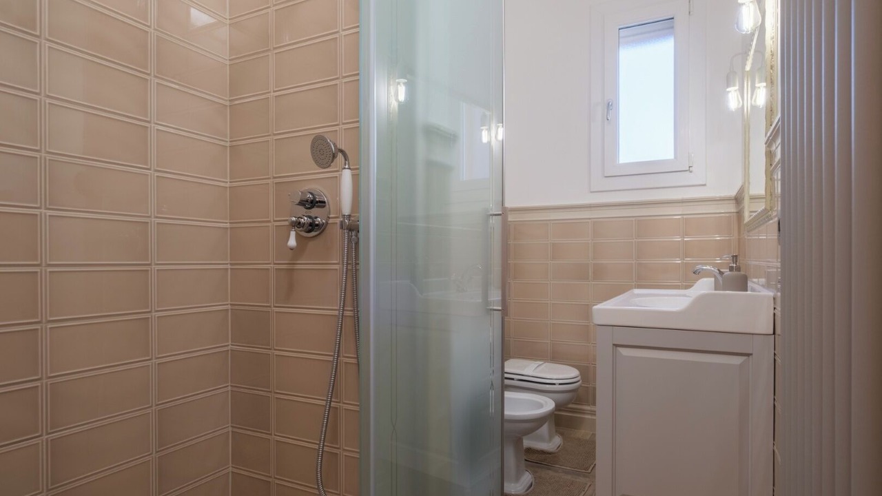 Photo of Bathroom in Saragozza-Porto