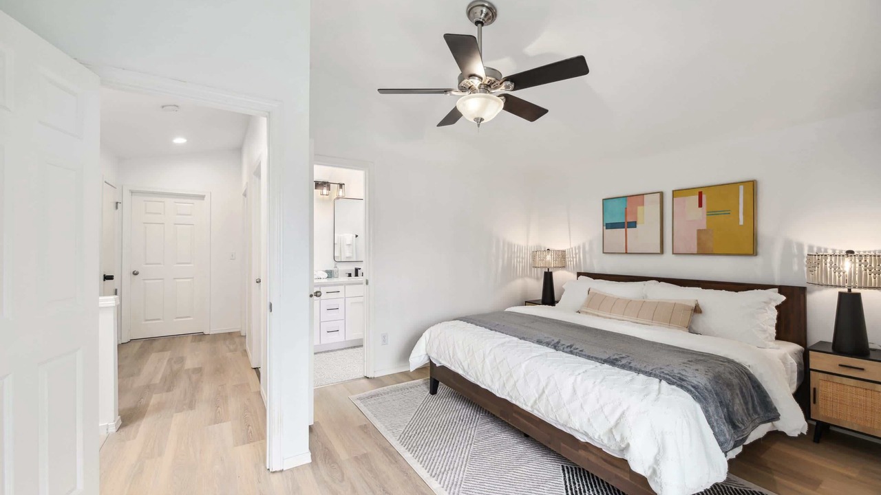 Photo of Bedroom in Licton Springs