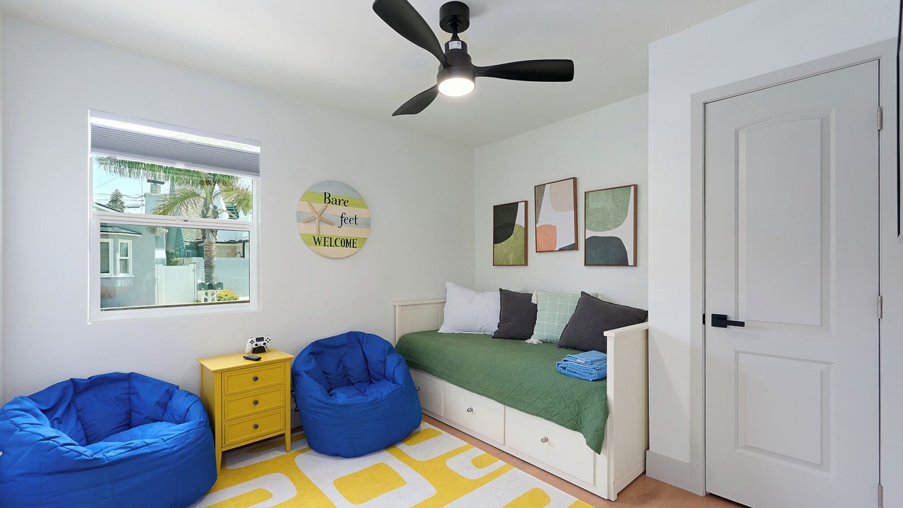 Photo of Bedroom in Silver Strand