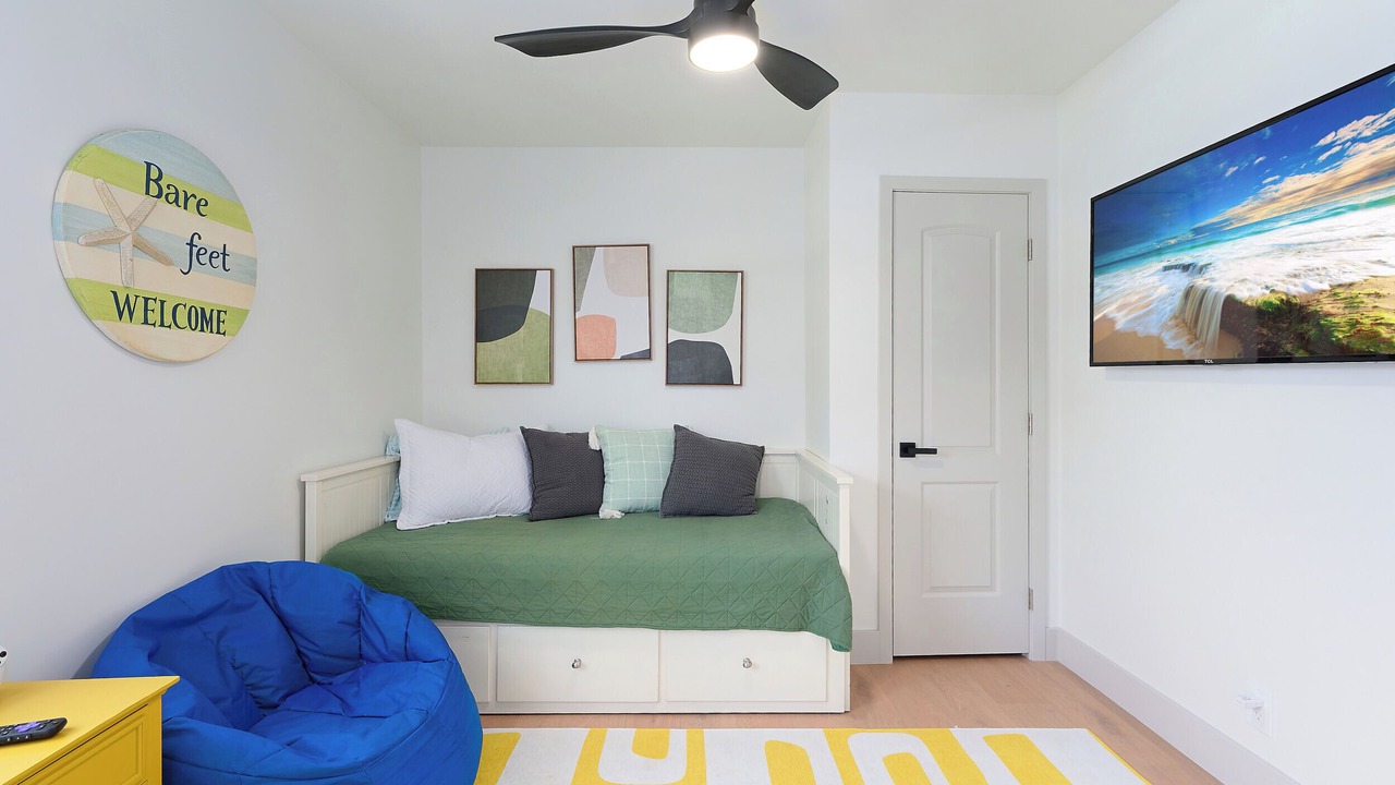 Photo of Bedroom in Silver Strand