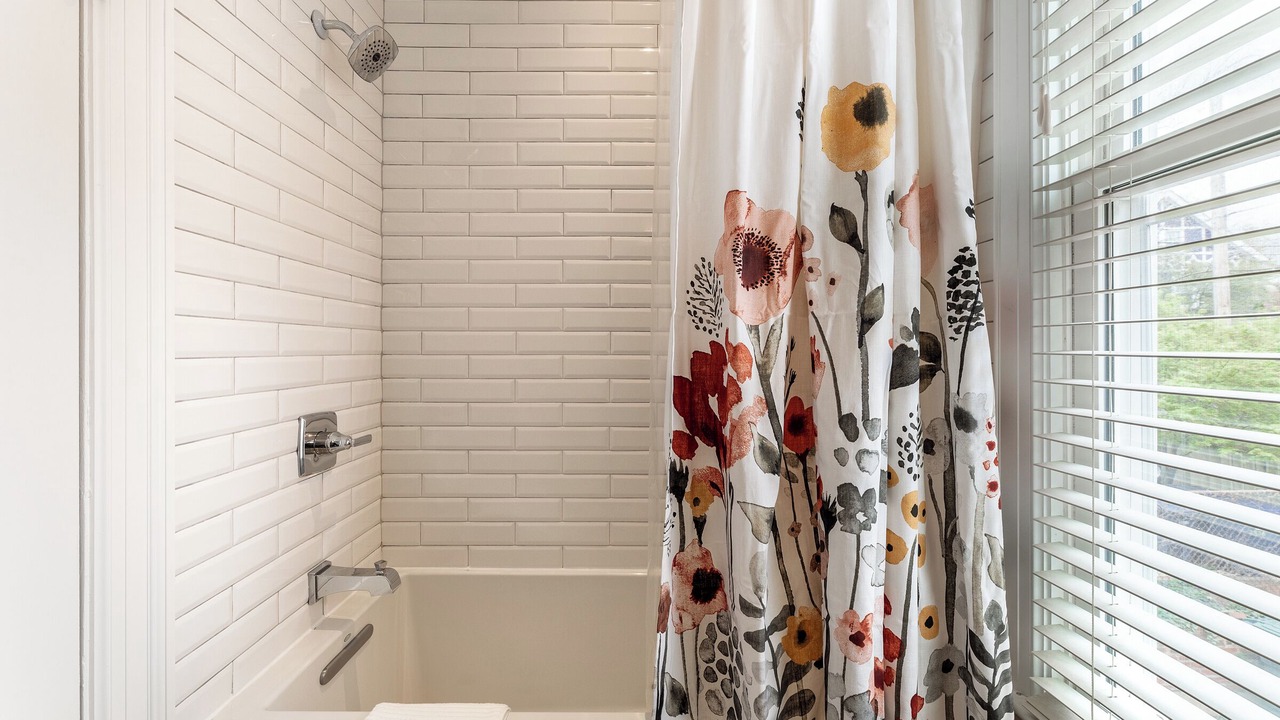 Photo of Bathroom in Cleveland Park