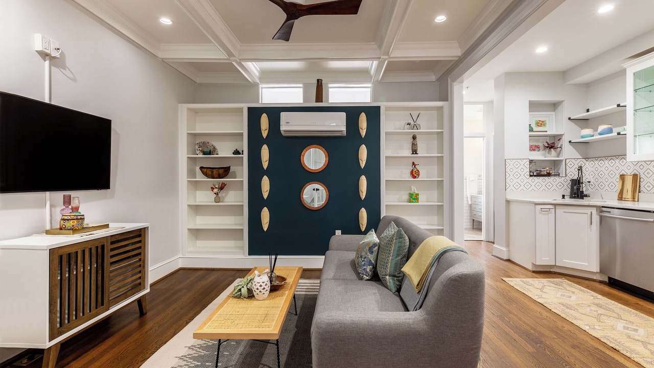 Photo of Livingroom in Cleveland Park