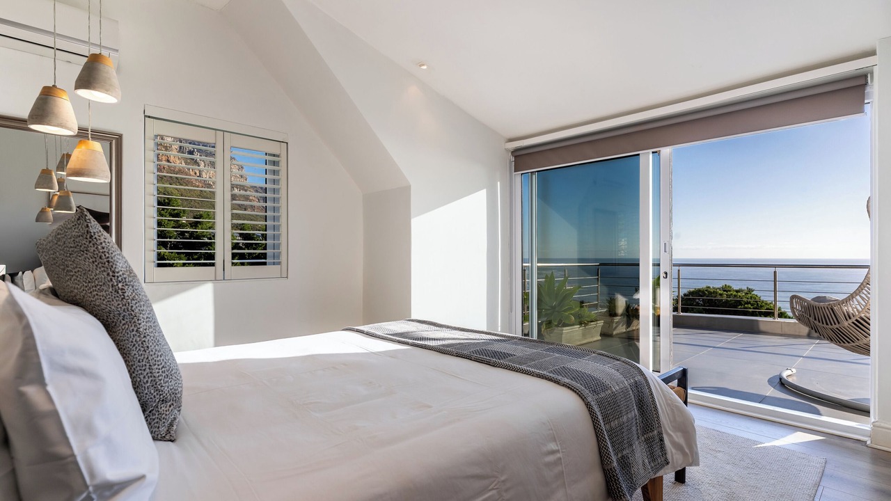 Photo of Bedroom in Camps Bay