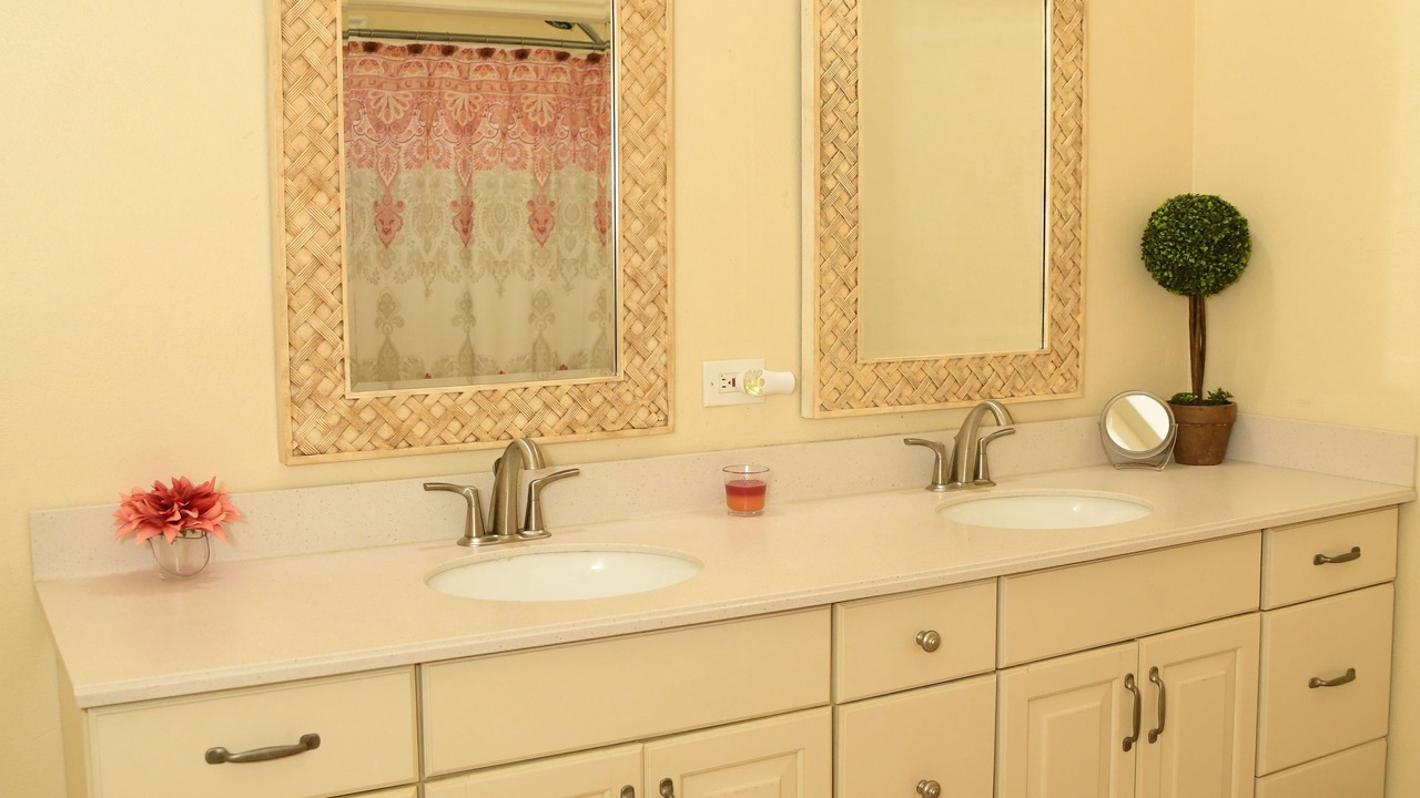 Photo of Bathroom in Estate Hermon Hill