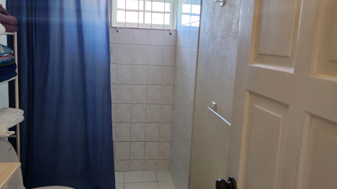 Photo of Bathroom in Porters