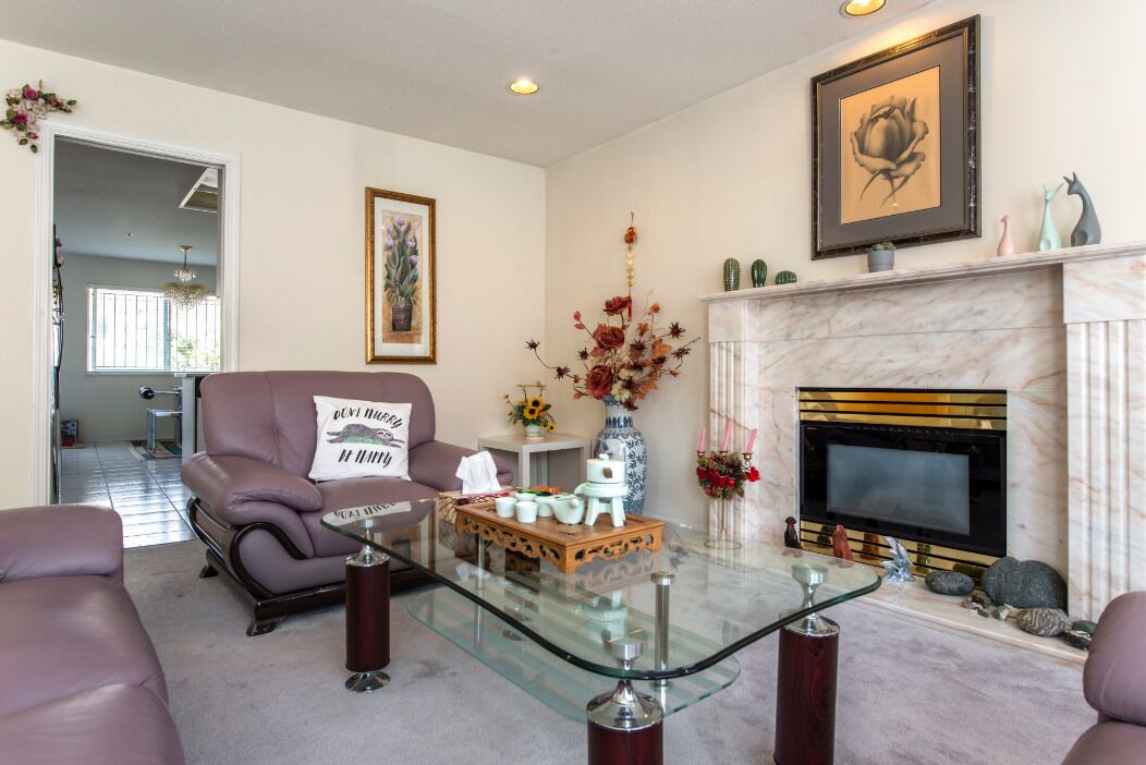 Photo of Livingroom in Fraserview