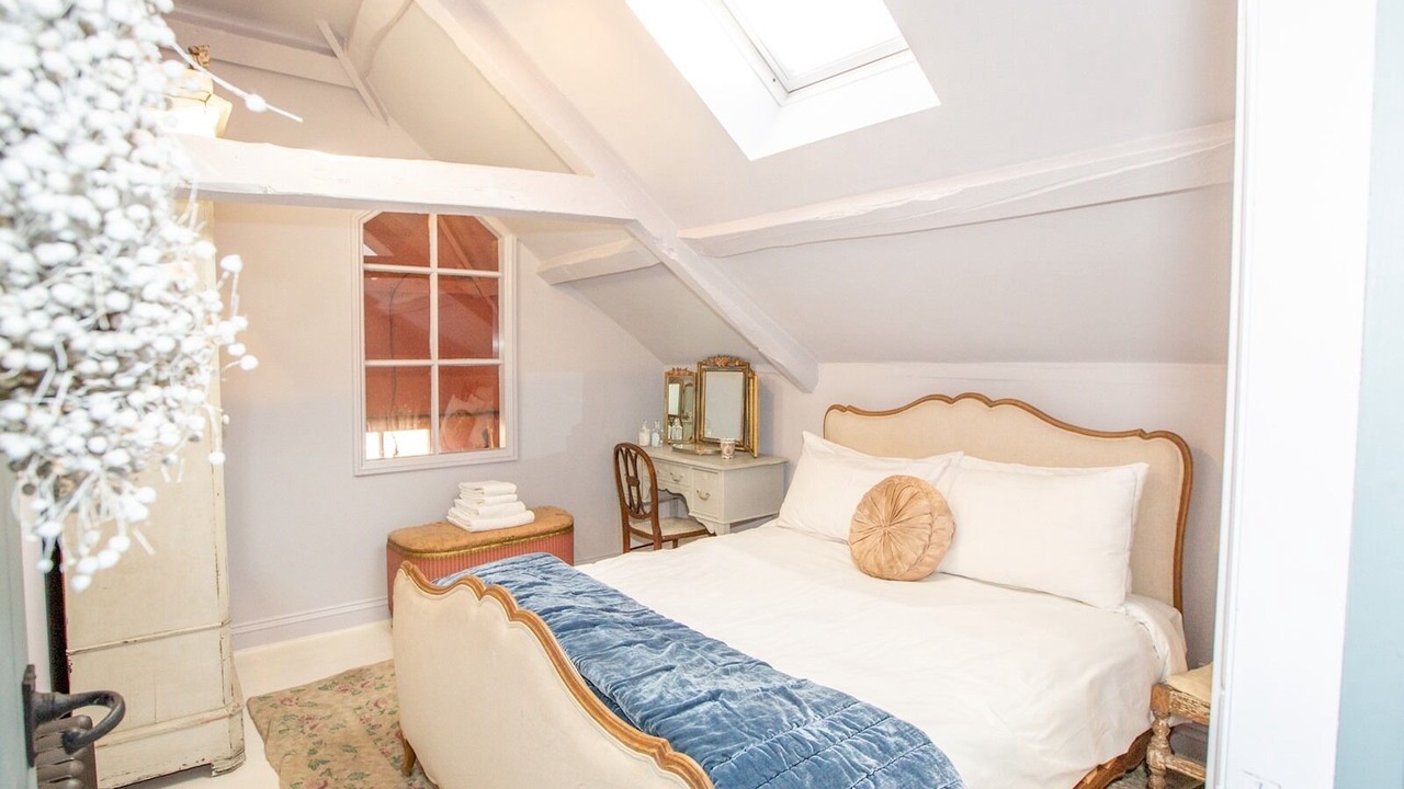 Photo of Bedroom in Deddington