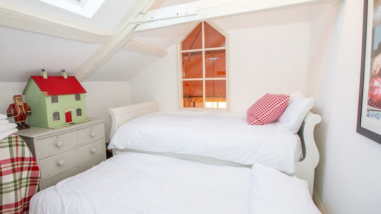 Photo of Bedroom in Deddington