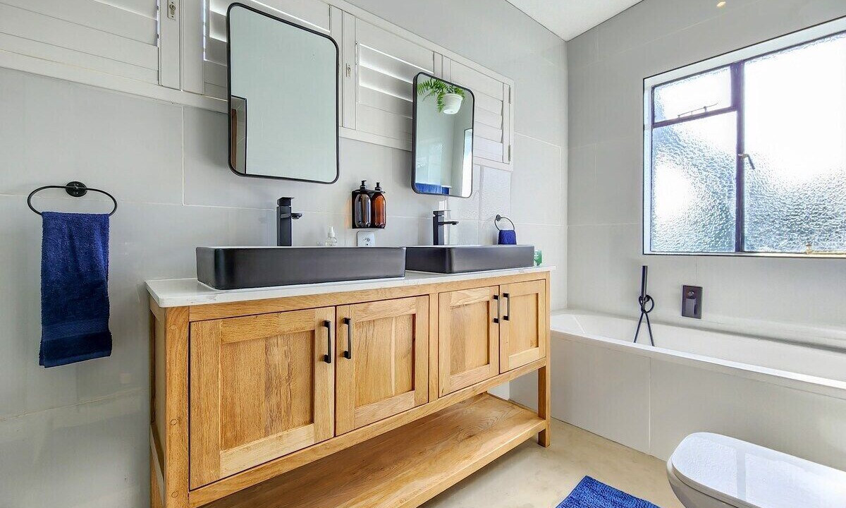 Photo of Bathroom in Cape Town City Centre