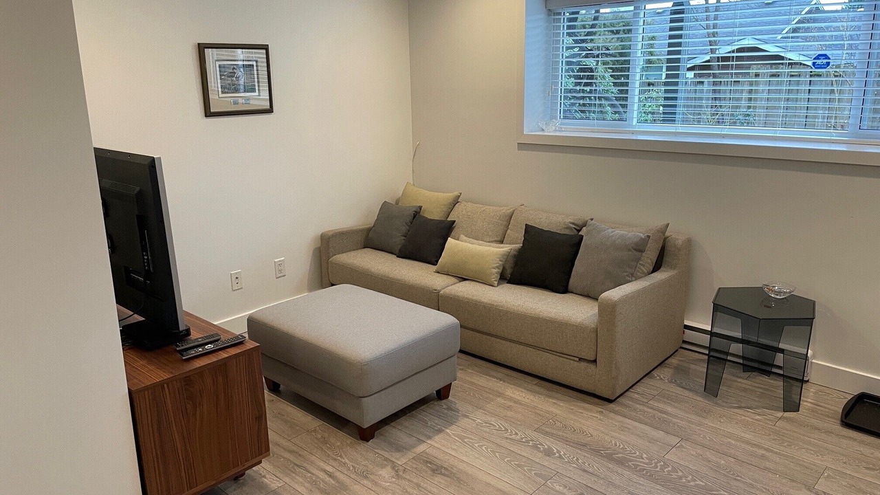 Photo of Livingroom in District of North Vancouver