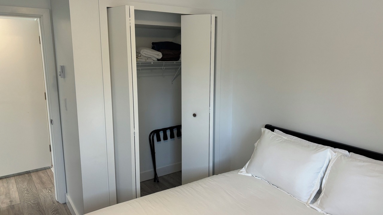 Photo of Bedroom in District of North Vancouver