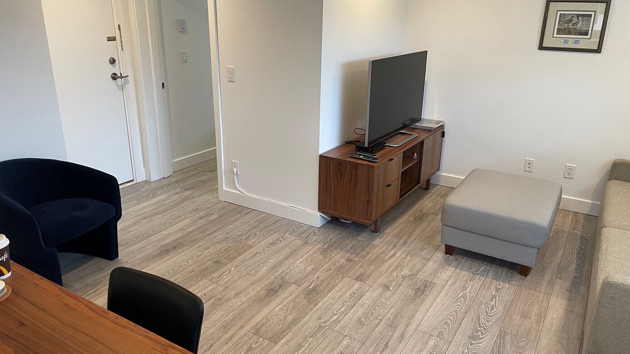 Photo of Livingroom in District of North Vancouver