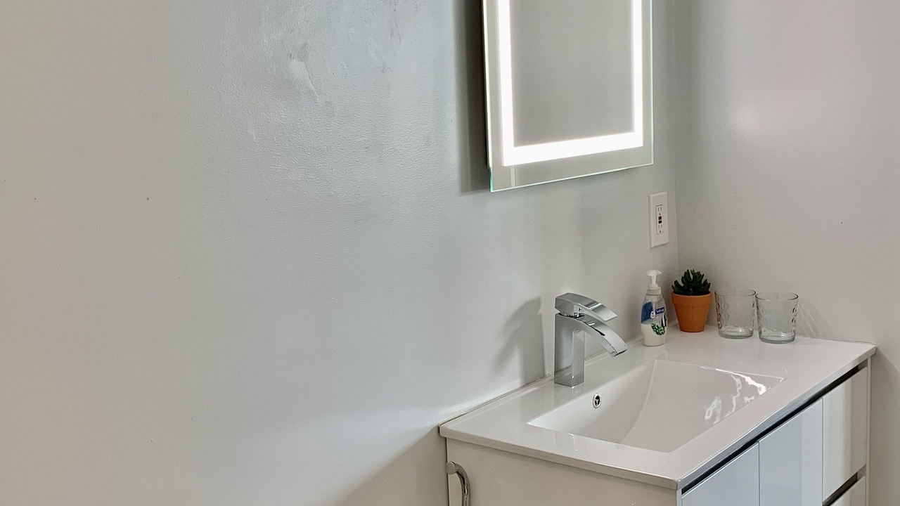 Photo of Bathroom in Crosstown