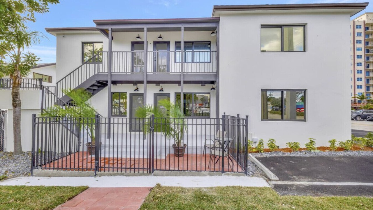 Photo of Outdoor in Central Beach