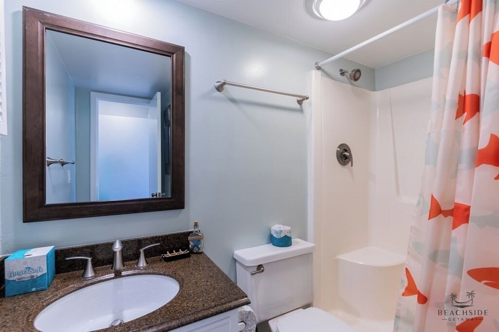 Photo of Bathroom in Night Heron
