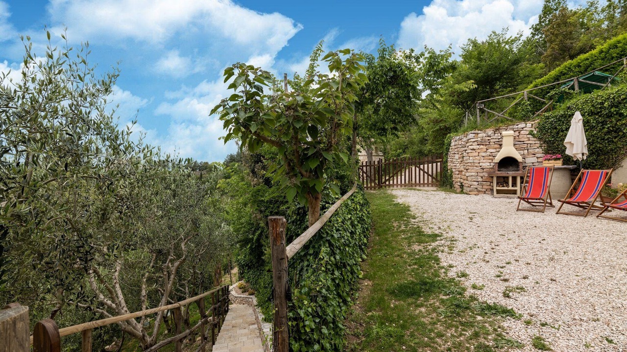 Photo of Outdoor in Furlo