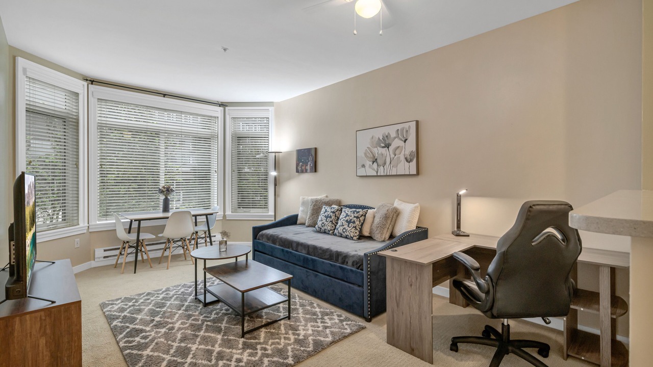 Photo of Livingroom in Belltown