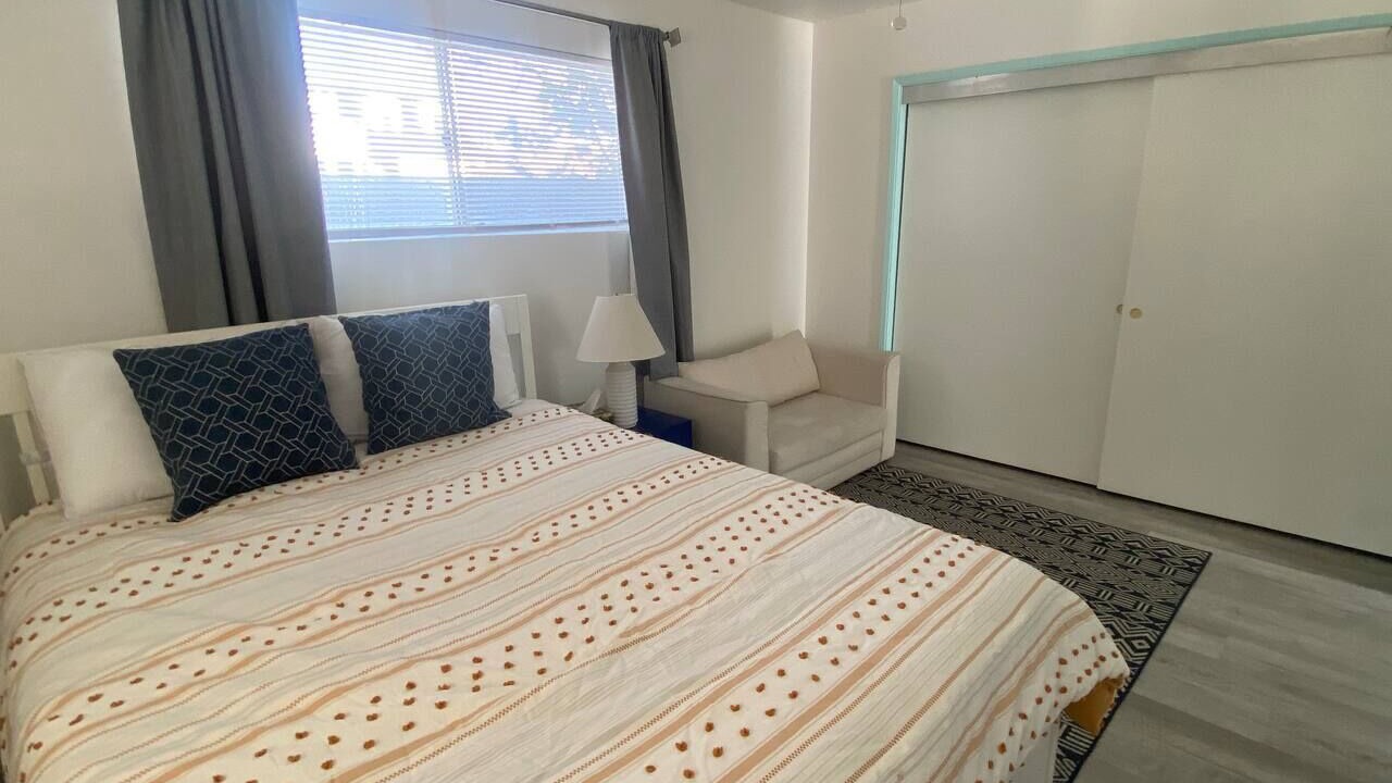 Photo of Bedroom in Silver Strand