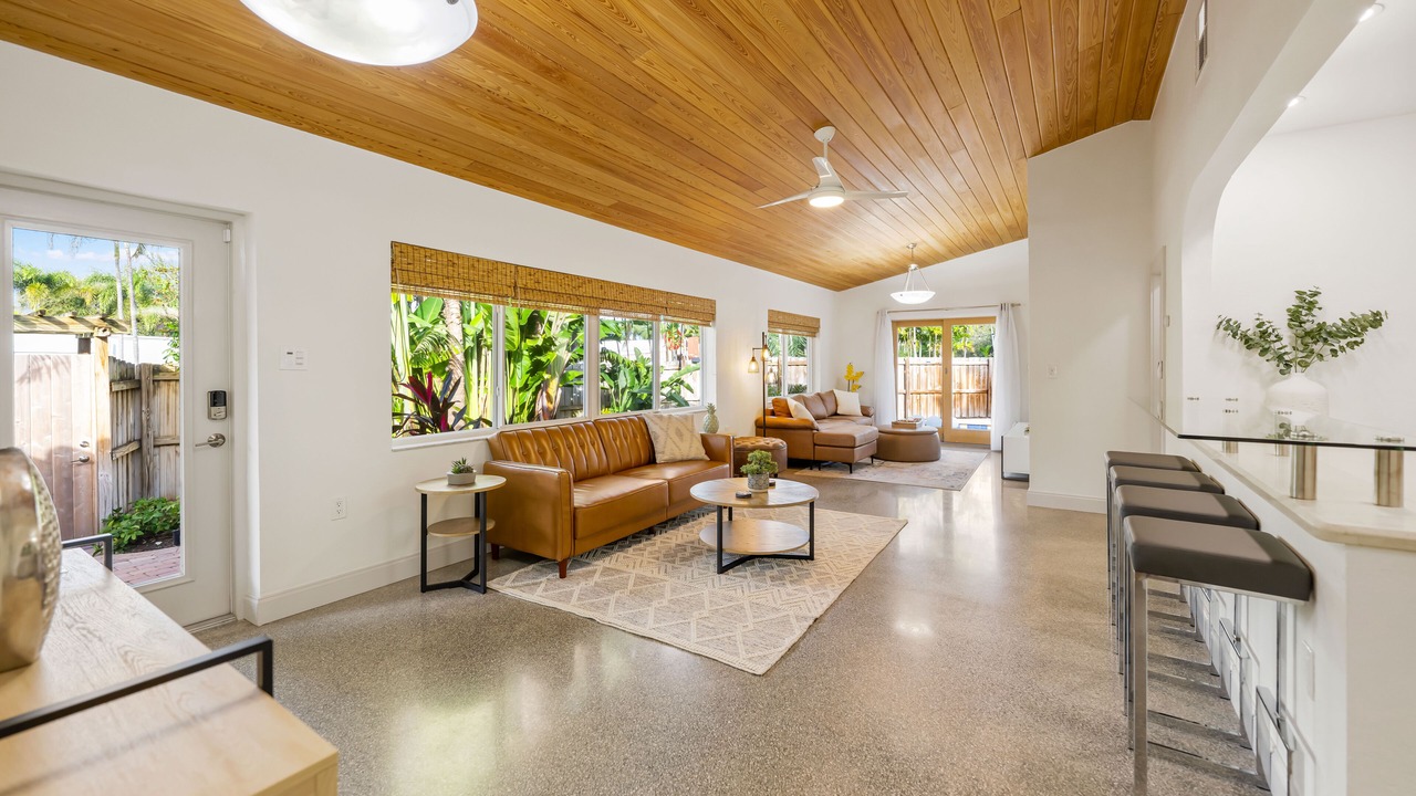Photo of Others in Poinsettia Heights