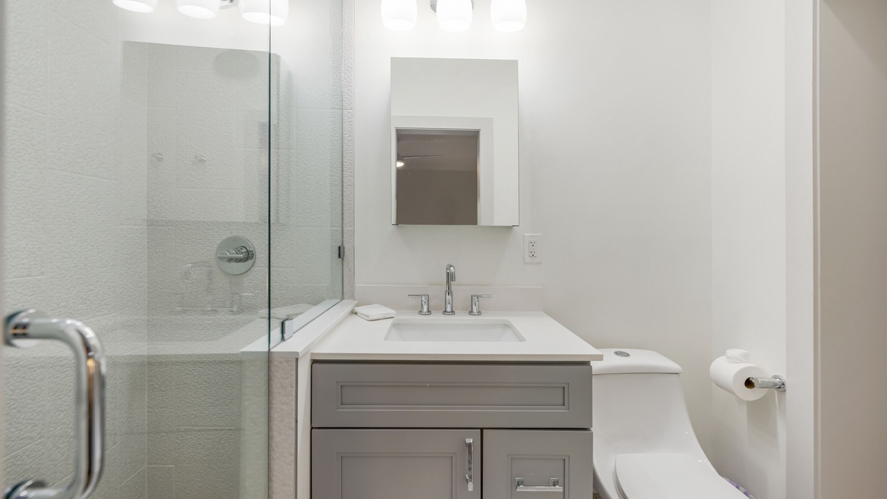 Photo of Bathroom in Poinsettia Heights