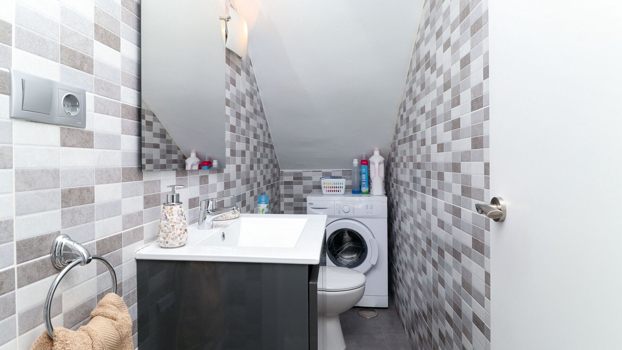 Photo of Bathroom in Urbanizacion Hacienda las Chapas