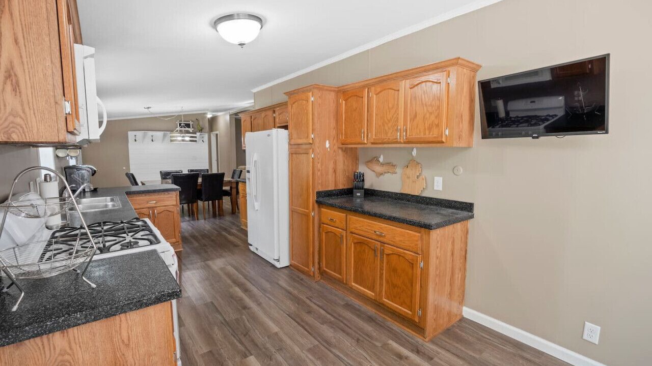 Photo of Kitchen in Lake Arrowhead